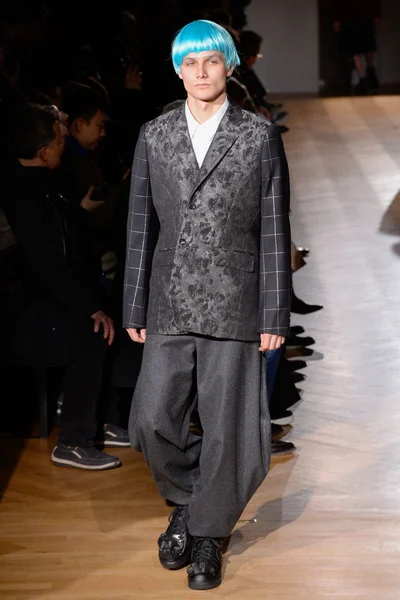 Look 4
